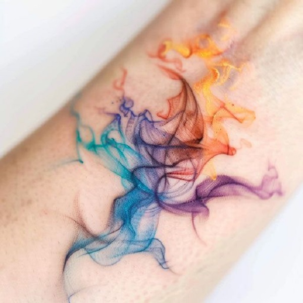 Find out if color tattoos fade over time 