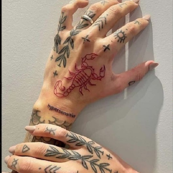 Learn about the durability of hand tattoos 