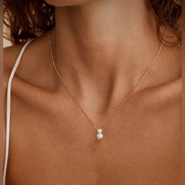 Keep your pearl necklace looking stunning