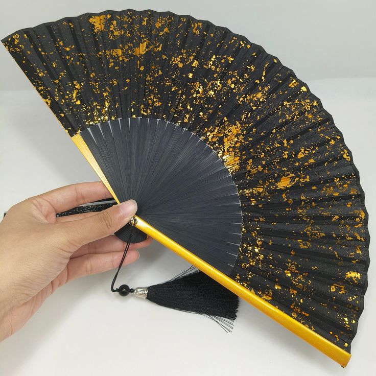 japanese hand fan