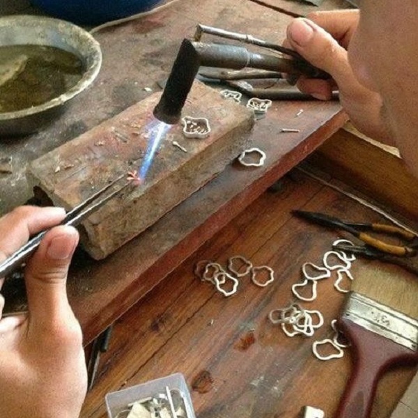 jewelry making techniques